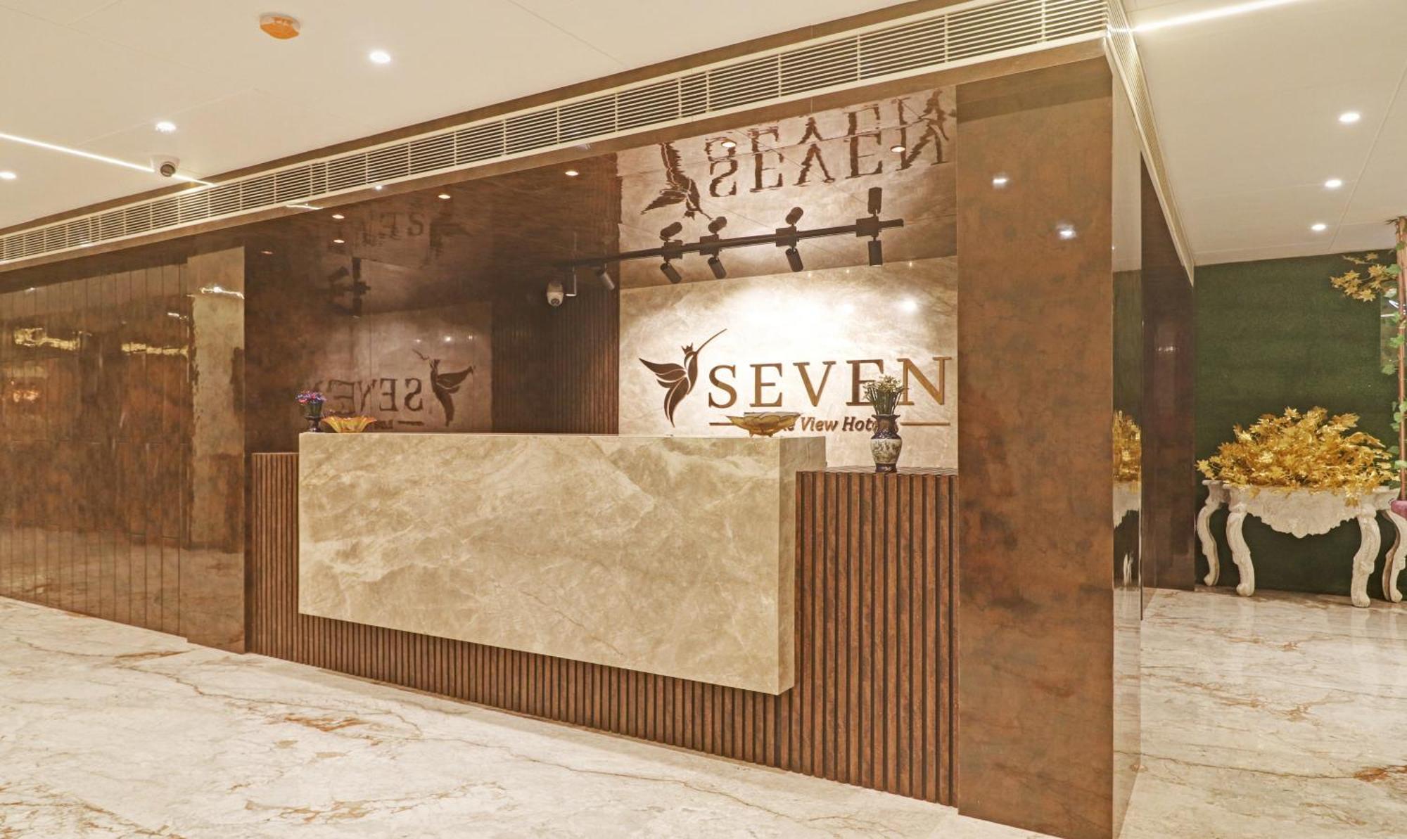 Treebo Premium Seven Lake View Hyderabad Bagian luar foto