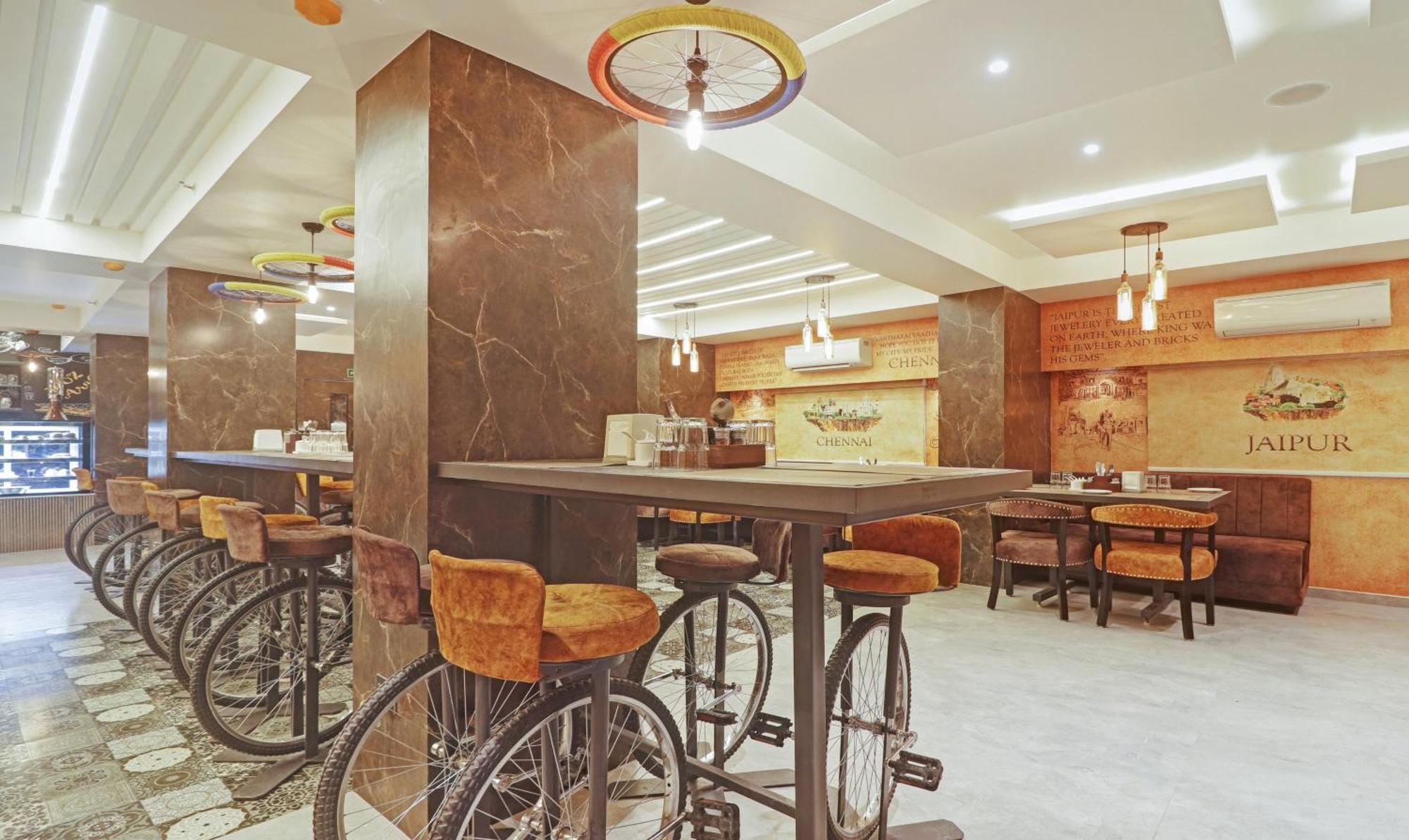 Treebo Premium Seven Lake View Hyderabad Bagian luar foto