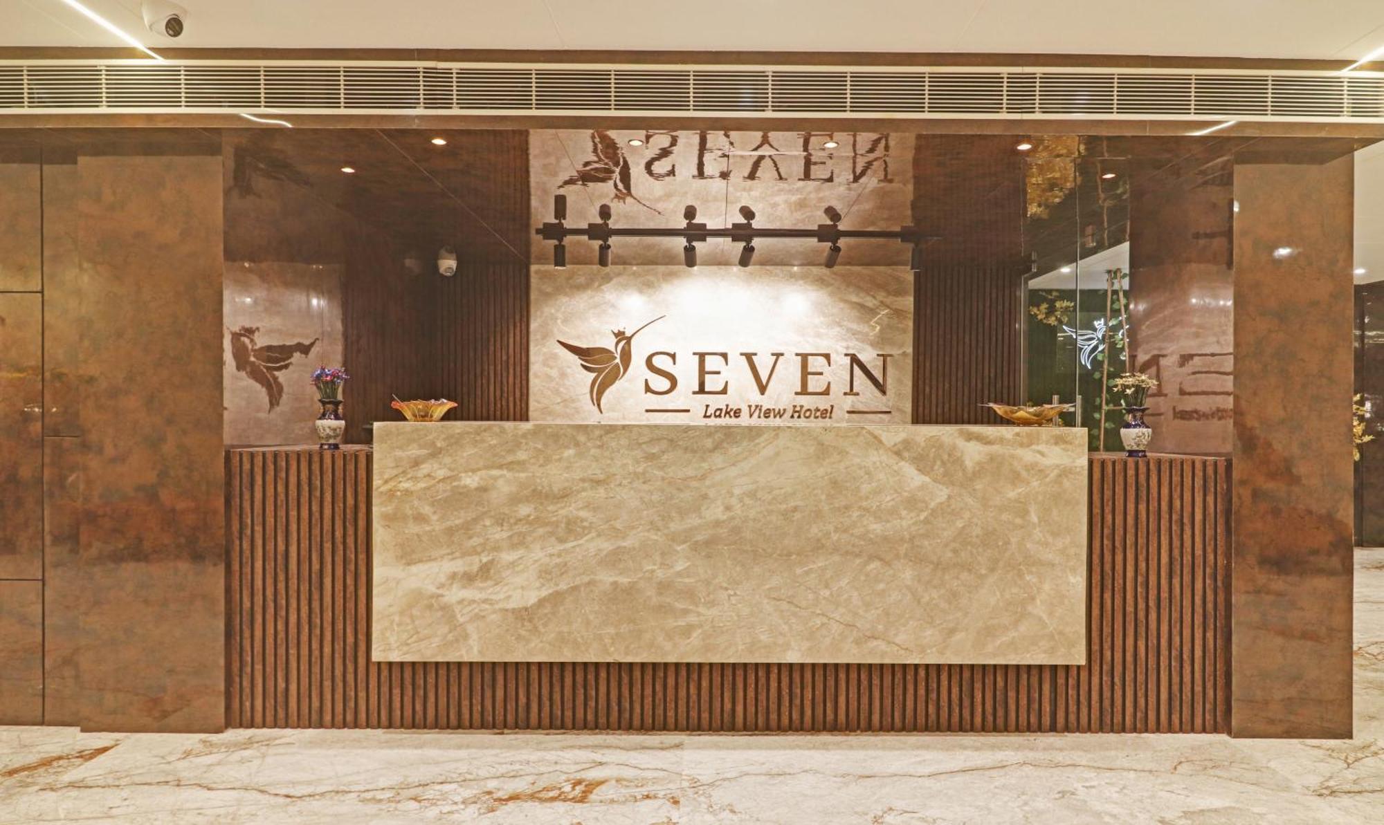 Treebo Premium Seven Lake View Hyderabad Bagian luar foto